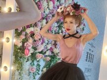 Роздаємо гуманітарку безкоштовно: Олена-Крістіна Лебідь розповіла про цинічну аферу